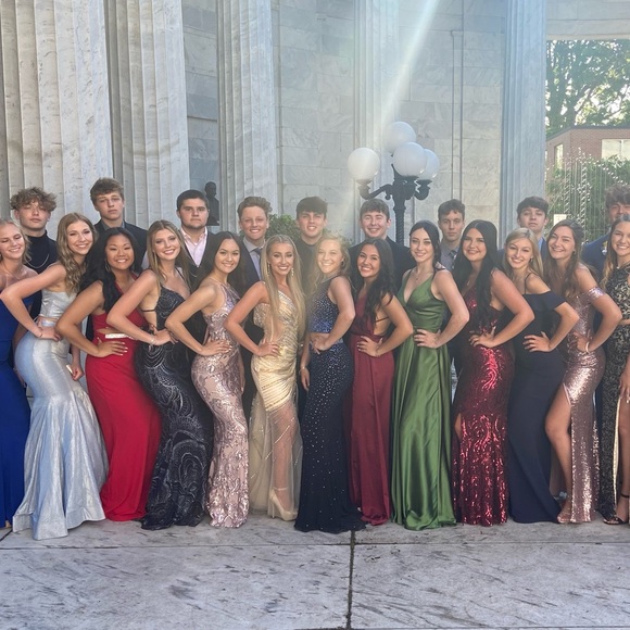 PROM DRESS FOR SALE - Picture 2 of 7